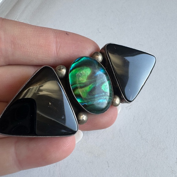 Elegant Sterling Silver Black Onyx and Green Abalone Pin brooch 22.9g - Picture 14 of 15